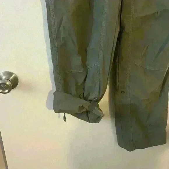 Kuhl Splash Roll up Pants size 12 reg Color Pine - Picture 2 of 6